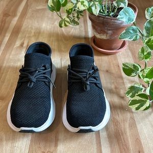 Vessi Women’s Everyday Waterproof Sneaker | Size 7